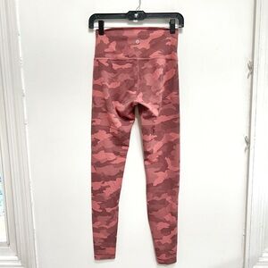 Lululemon Wunder Train High-Rise Tight 28"